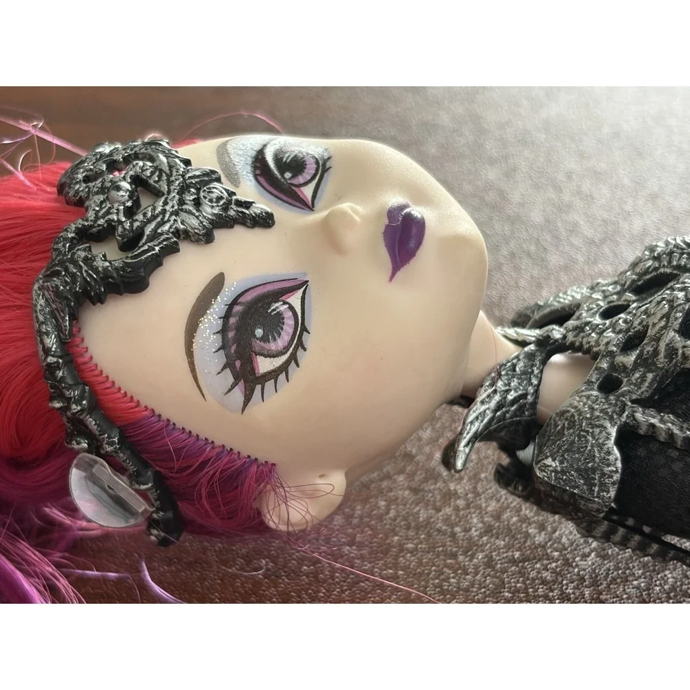 Ever After High Dragon Games Teenage Evil Queen Doll‎ Deluxe Special Edition HTF